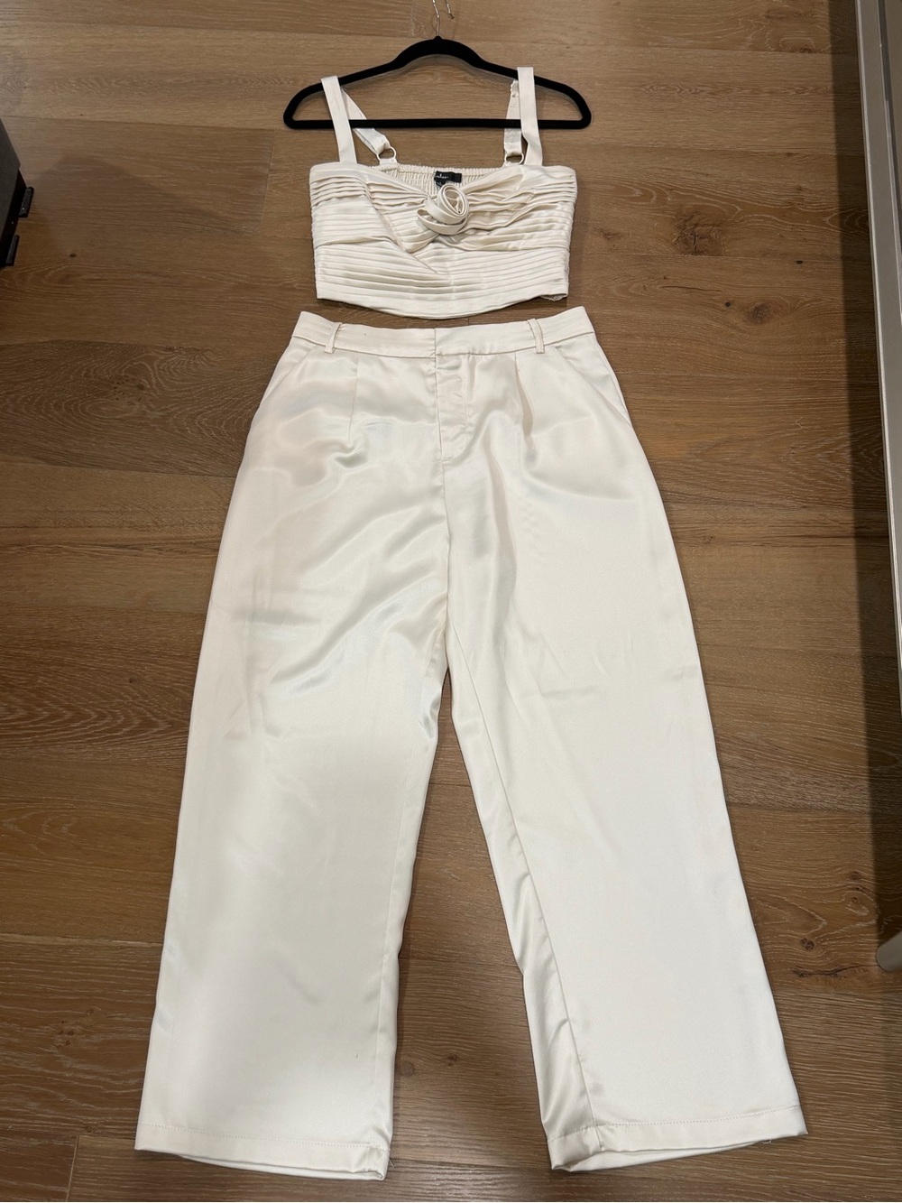 Lulu's Cream White pants and top set